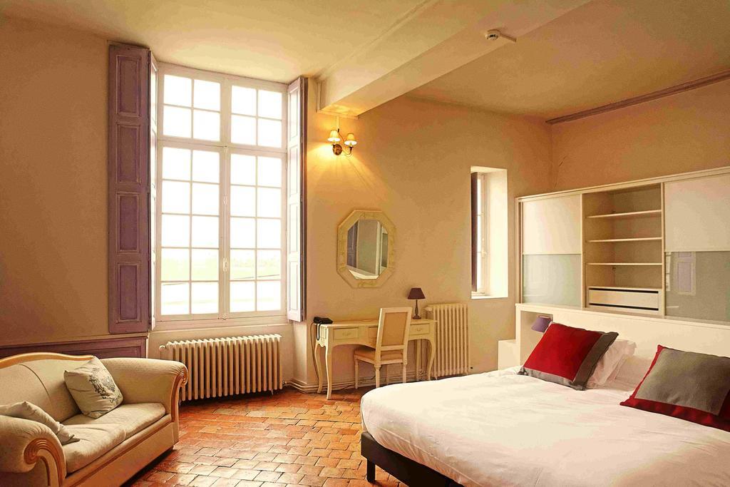Logis Hotel Le Relais Louis XI Мен-сюр-Луар Екстер'єр фото